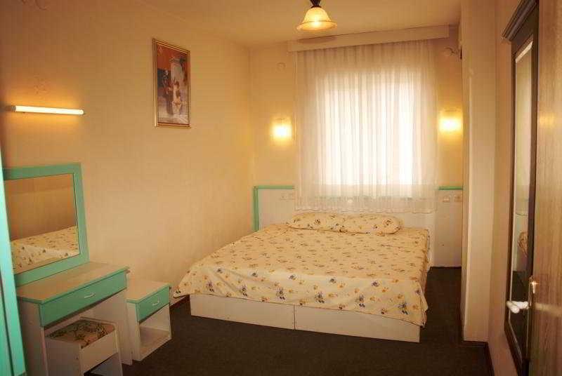 Altinbas Apart Hotel Kusadası Eksteriør billede